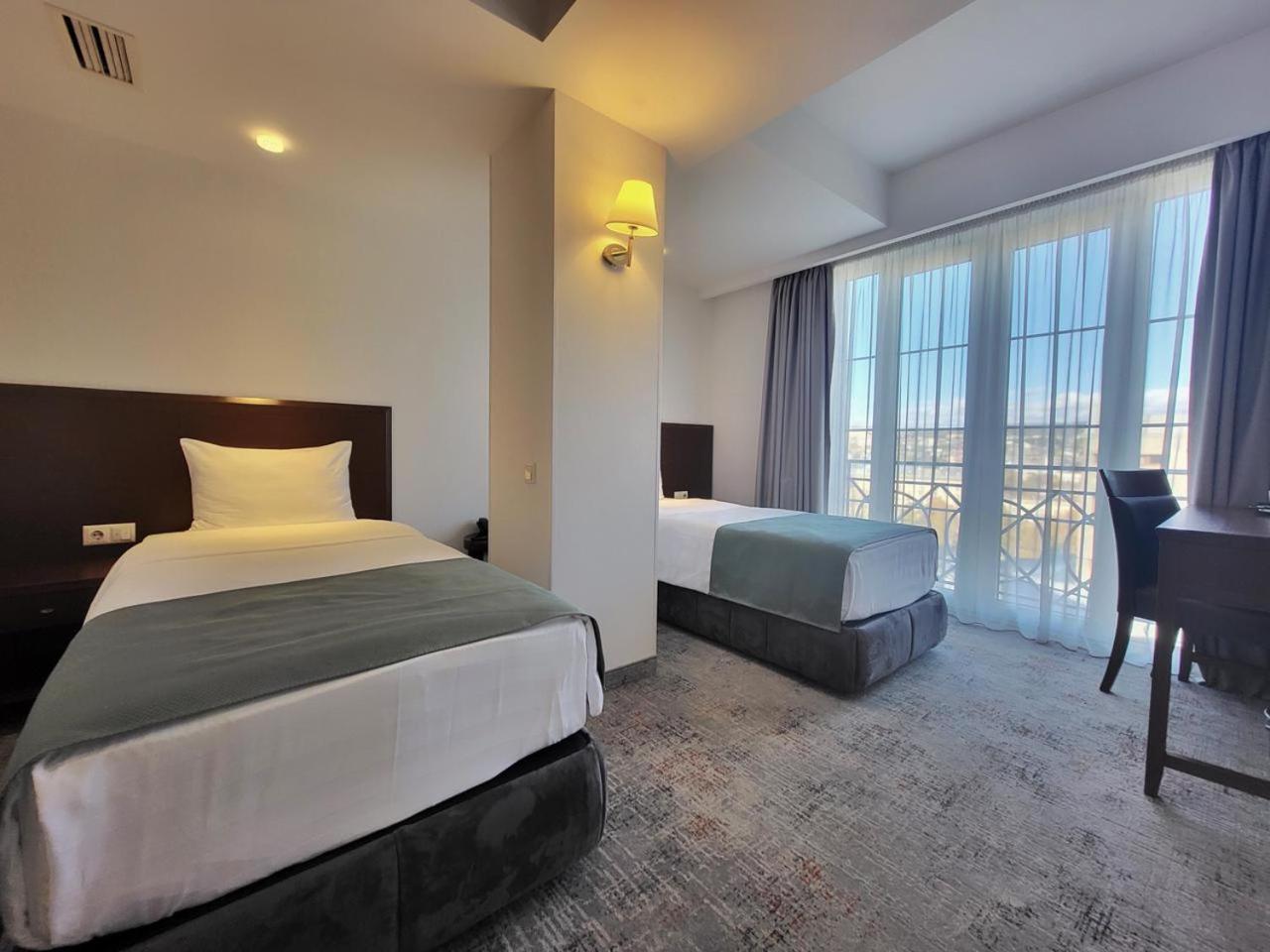 A5 Hotel Tbilisi Exterior photo